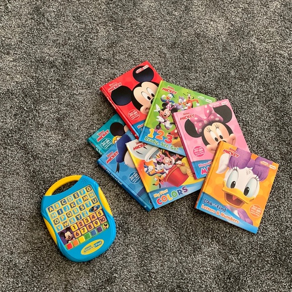 Seven books and Mickey Smart Pad - Picture 1 of 12
